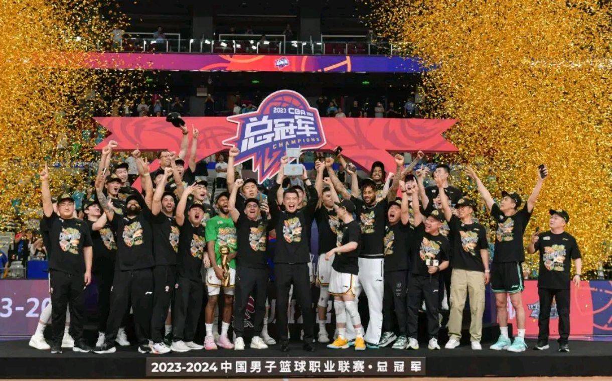 赛季关键战役，球队备战如临大敌