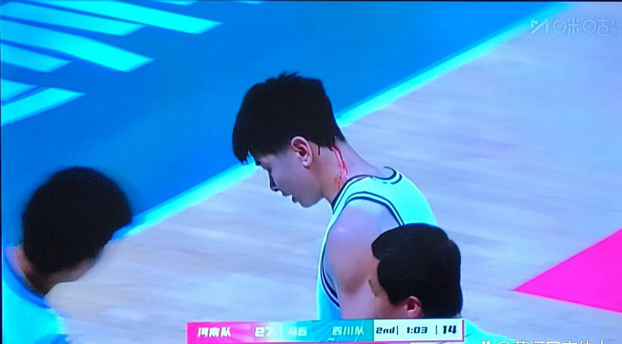 四川男篮再次击败江苏队