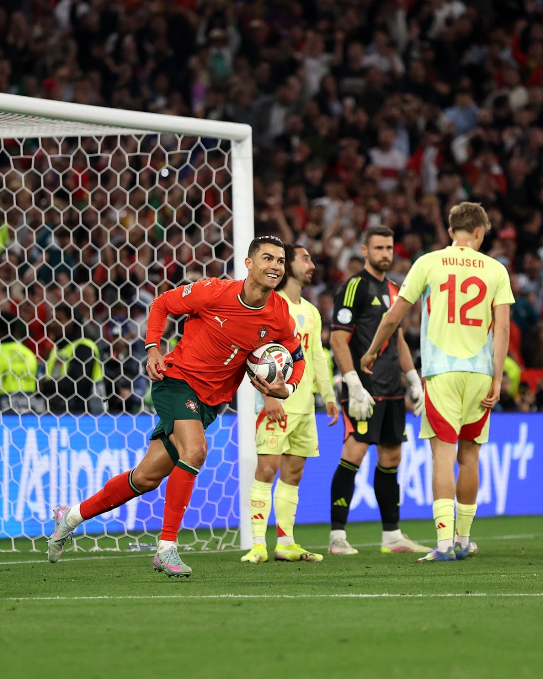 英格兰力克曼联，C罗刷新纪录