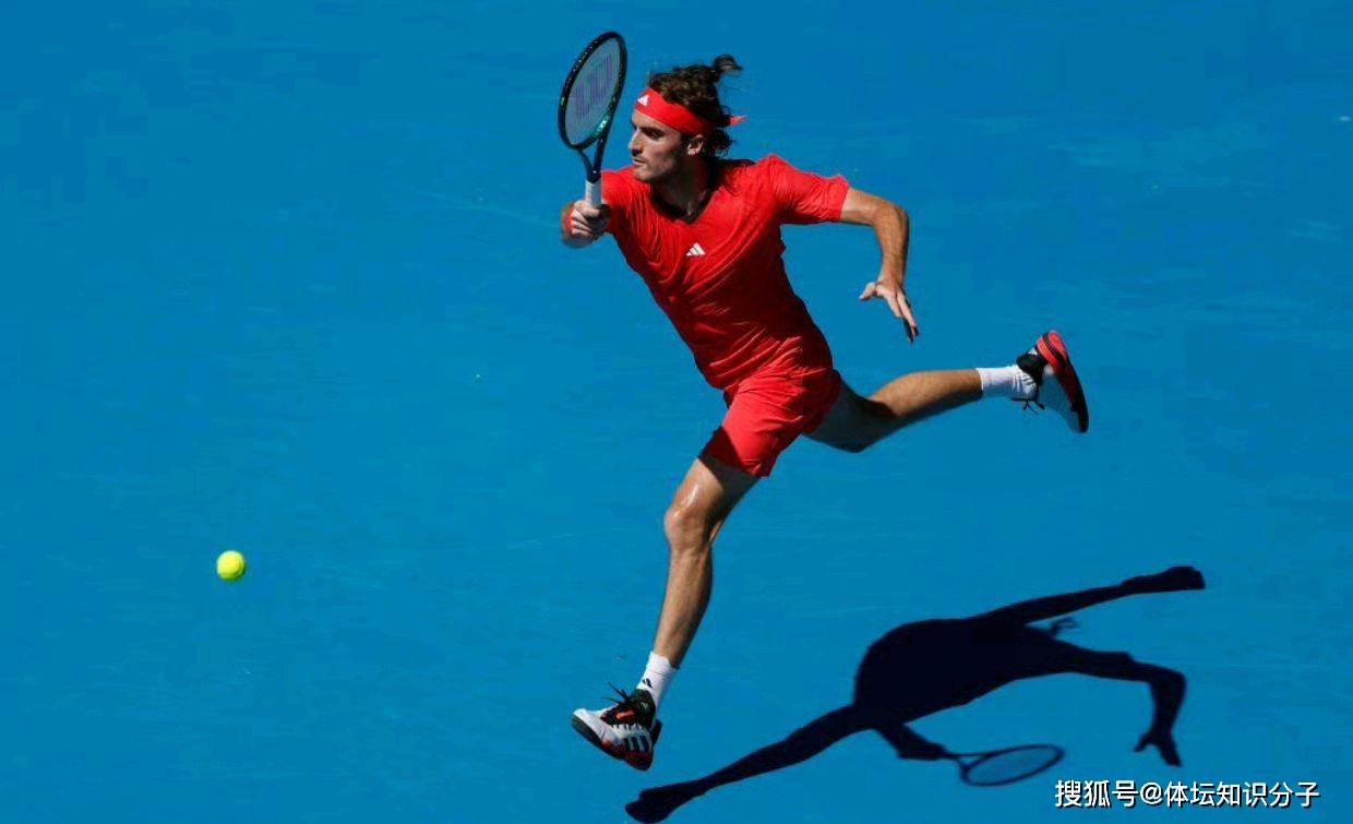 ATP总决赛险胜温网，西西帕斯扛起全队