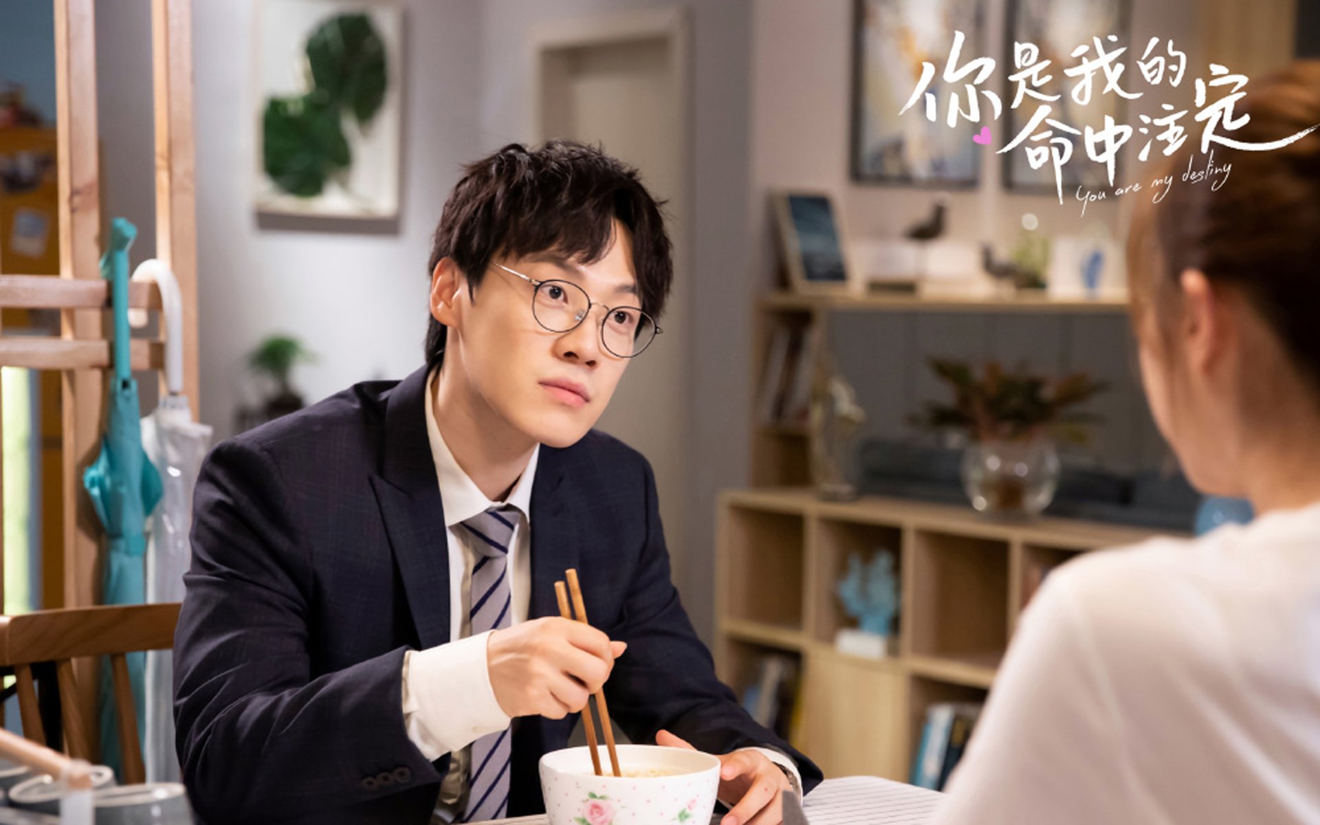 仙人掌与摇滚乐，法比尼奥如何用纪律撕裂墨西哥的野性