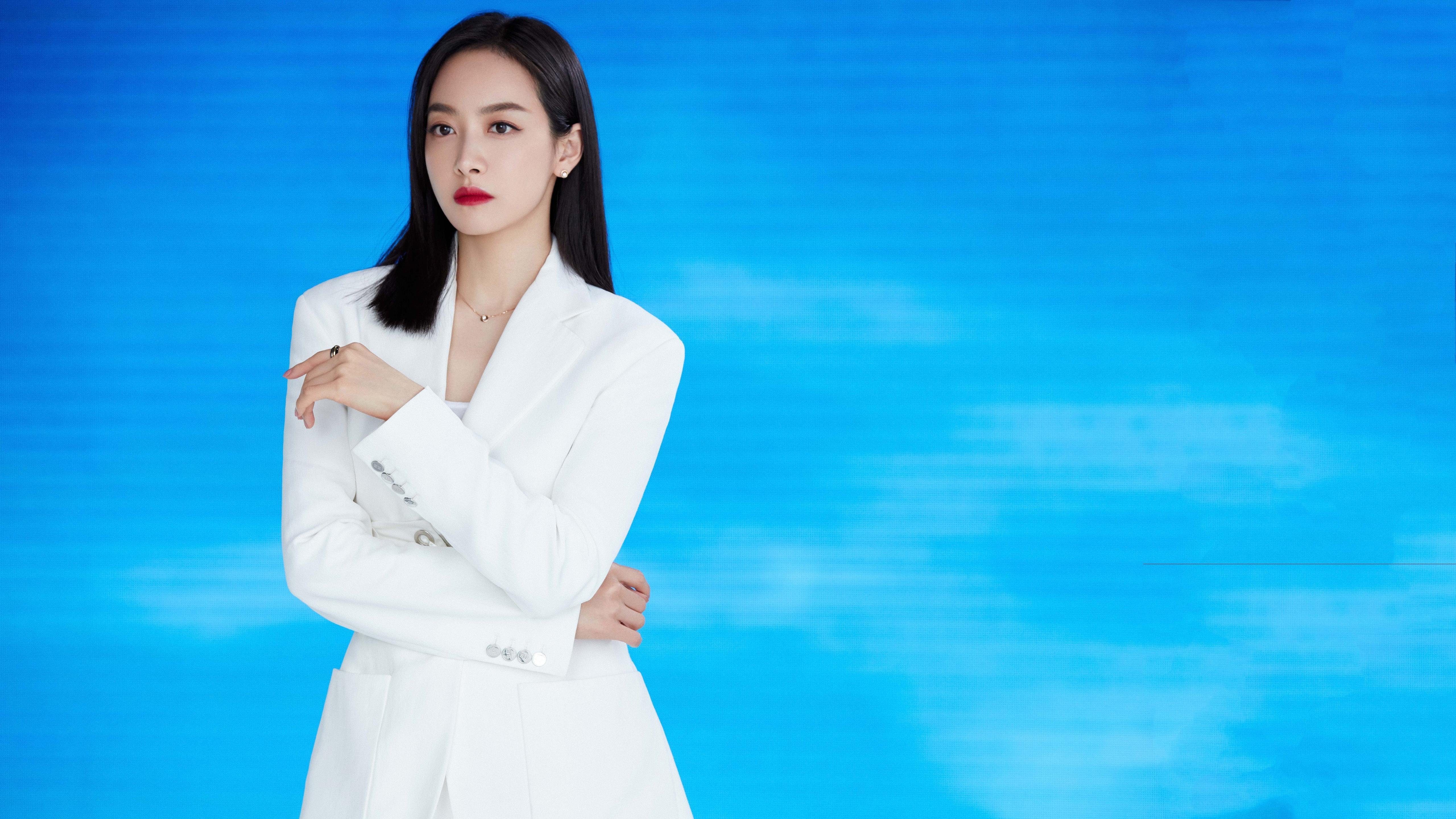 年度焦点之战之夜，利拉德状态火热点燃赛场