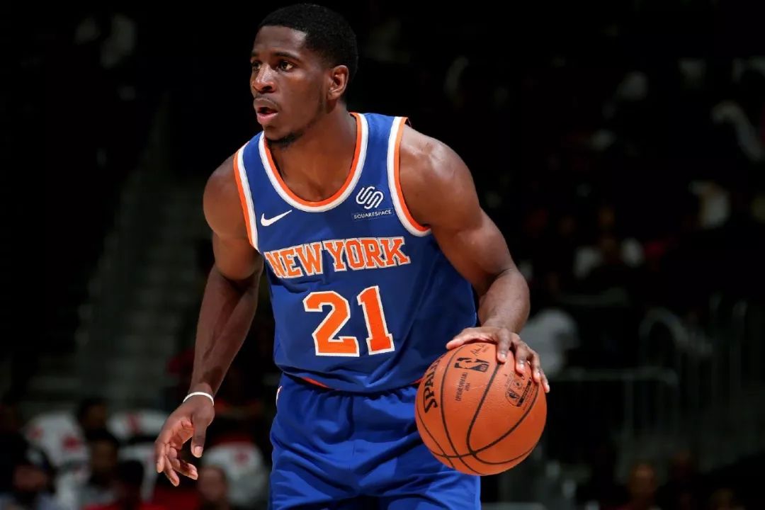 公牛火力压制尼克斯，锡安高光表现