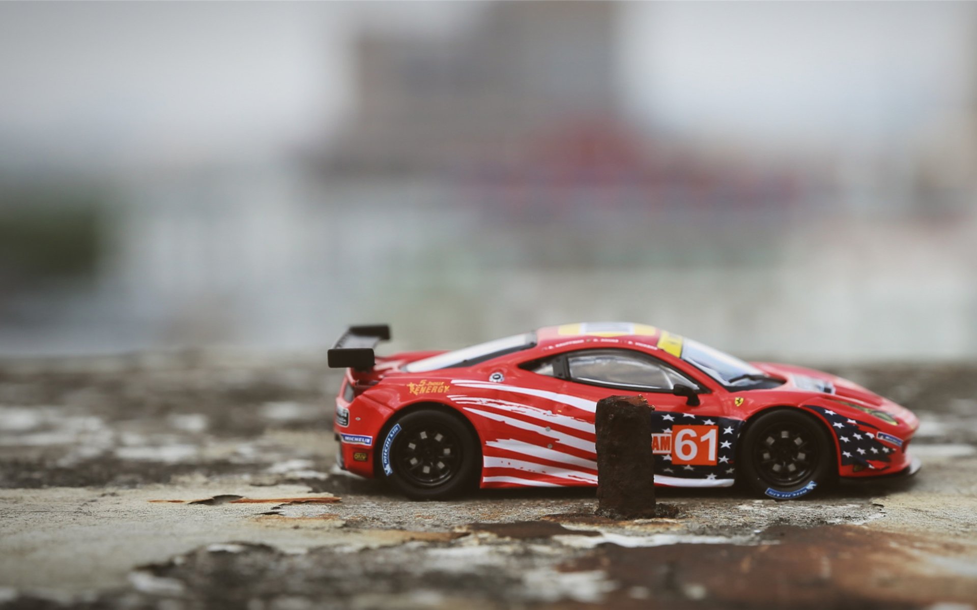 夜幕下的极速心跳，当街道成为舞台，范弗利特成为主宰